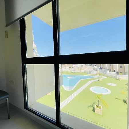 شقة 3090 Residencial Sabrina Dehesa de Campoamor  المظهر الخارجي الصورة