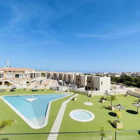 شقة 3090 Residencial Sabrina Dehesa de Campoamor  المظهر الخارجي الصورة